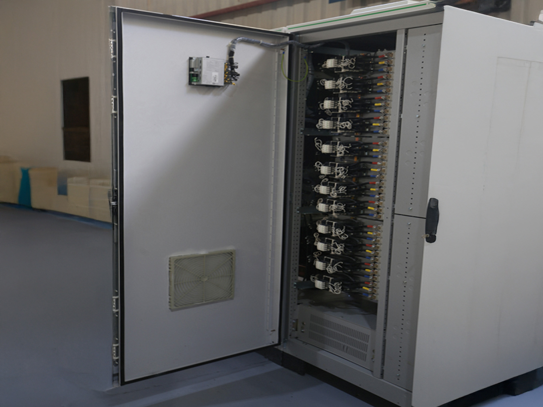 POWER FACTOR CORRECTION PANEL